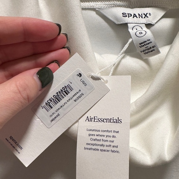 Banana Republic White Turtleneck Sweater - Picture 4 of 5